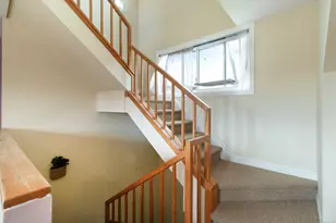 48 Montoya Dr, Branford, CT 06405 - Photo 18