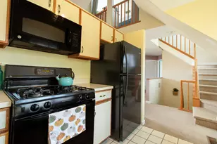 48 Montoya Dr, Branford, CT 06405 - Photo 12