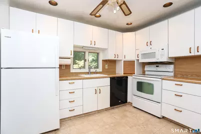 17 Riverford Road, Brookfield, CT 06804 - Photo 12