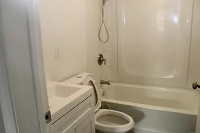 647 New Park Avenue, West Hartford, CT 06110 - Photo 6