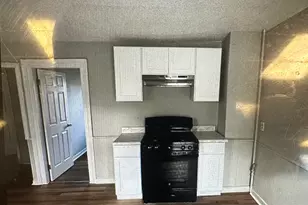 354 Blatchley Ave, New Haven, CT 06513 - Photo 12