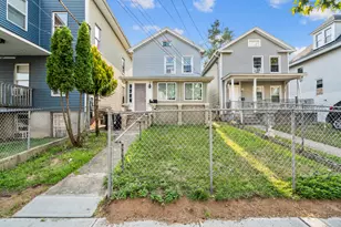 114 Blatchley Ave, New Haven, CT 06513 - Photo 1