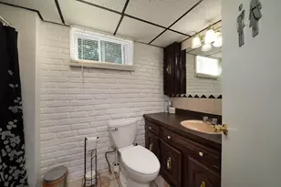 36 Ford St, Hamden, CT 06517 - Photo 26