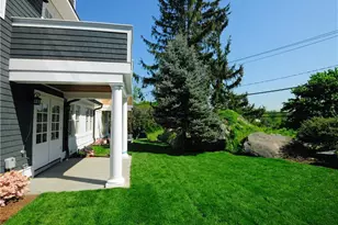 1 Home Pl, Greenwich, CT 06830 - Photo 12