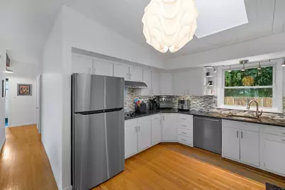 21 Farview Avenue, Old Saybrook, CT 06475 - Photo 12