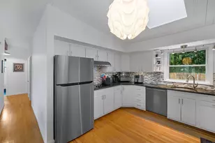 21 Farview Ave, Old Saybrook, CT 06475 - Photo 12