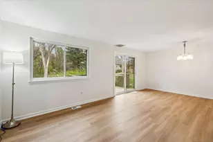 11 Mallard Cir, Simsbury, CT 06081 - Photo 10