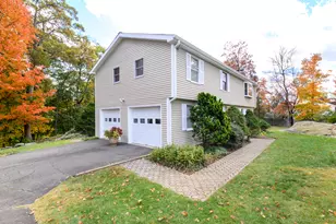 36 Donohue Dr, Norwalk, CT 06851 - Photo 30