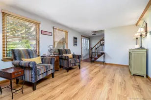 36 Donohue Dr, Norwalk, CT 06851 - Photo 8