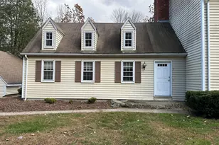 25 Elephant Rock Rd, Woodbury, CT 06798 - Photo 2