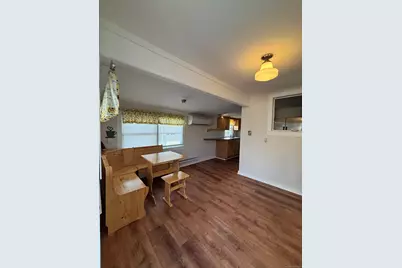 11 West Street, East Hampton, CT 06424 - Photo 4