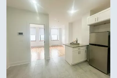 207 Bank Street #201, New London, CT 06320 - Photo 2