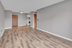 155 Short Beach Rd, Stratford, CT 06615 - Photo 4