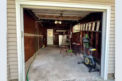 12 Corbin Road, East Haven, CT 06512 - Photo 18