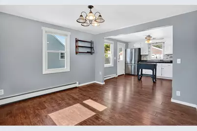 21 King Court, Enfield, CT 06082 - Photo 10