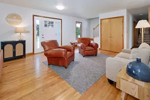 560 Fairfield Beach Rd, Fairfield, CT 06824 - Photo 10