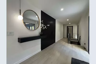 11 Coachman Lane, Woodbridge, CT 06525 - Photo 4