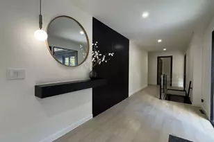 11 Coachman Ln, Woodbridge, CT 06525 - Photo 4