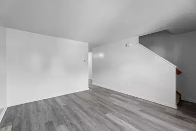 213 Oakland Street #APT D, Manchester, CT 06042 - Photo 4