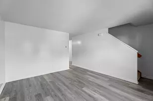 213 Oakland St, Manchester, CT 06042 - Photo 4