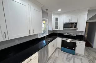 75 Cleveland Ave, Hartford, CT 06120 - Photo 6