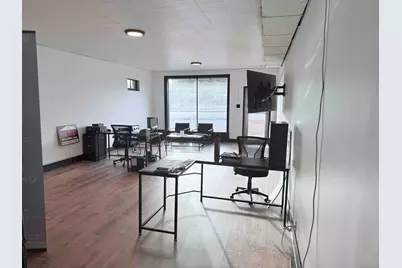 392 Washington Avenue, North Haven, CT 06473 - Photo 2