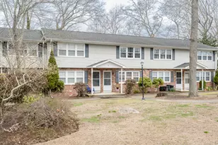 280 E Main St, Clinton, CT 06413 - Photo 2