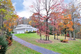 26 Silver Brook Ln, Granby, CT 06060 - Photo 2