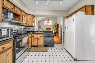 7 Hearthstone Dr, Brookfield, CT 06804 - Photo 18