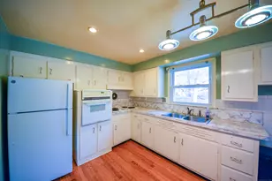 291 Frenchtown Rd, Bridgeport, CT 06606 - Photo 12