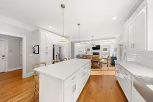 109 Jeniford Rd, Fairfield, CT 06824 - Photo 10