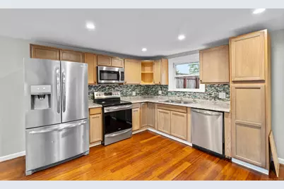 67 Braeburn Lane, Middletown, CT 06457 - Photo 4