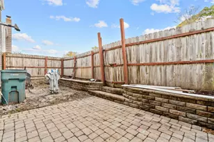 67 Braeburn Ln, Middletown, CT 06457 - Photo 12