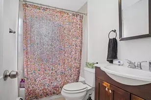 375 Ruth St, Bridgeport, CT 06606 - Photo 10