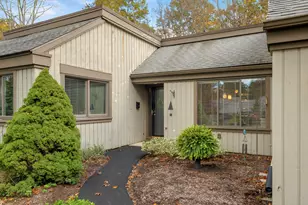 7 Heritage Crest, Southbury, CT 06488 - Photo 2