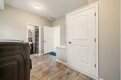 16 Clairmont Avenue, Waterbury, CT 06708 - Photo 8