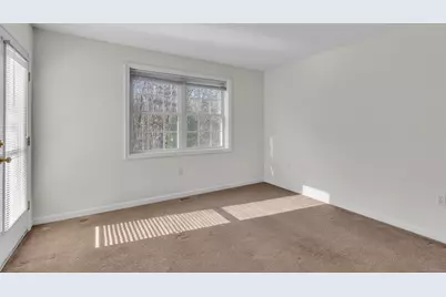 244 Oakland Street #APT E, Manchester, CT 06042 - Photo 18