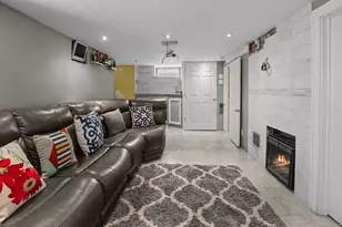 15 Overland Ave, Bridgeport, CT 06606 - Photo 14