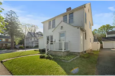 15 Overland Avenue, Bridgeport, CT 06606 - Photo 2