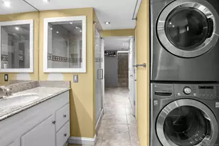 15 Overland Ave, Bridgeport, CT 06606 - Photo 12