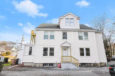 21 Holcomb Avenue, Stamford, CT 06906 - Photo 2