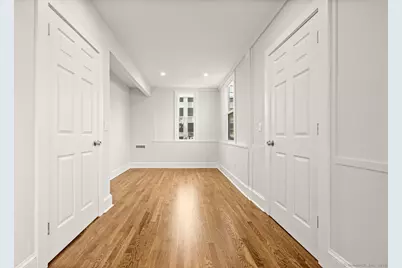 21 Holcomb Avenue, Stamford, CT 06906 - Photo 10