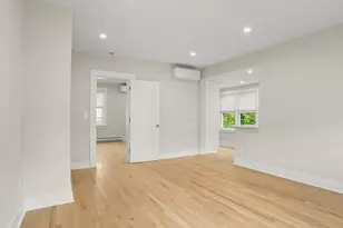 21 Holcomb Ave, Stamford, CT 06906 - Photo 26