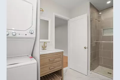 21 Holcomb Avenue, Stamford, CT 06906 - Photo 30