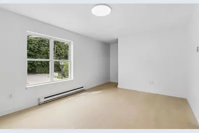 62 Chestnut St Extension #19, Danbury, CT 06810 - Photo 10