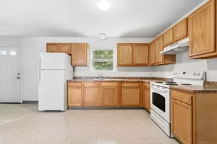 62 Chestnut St Ext, Danbury, CT 06810 - Photo 36