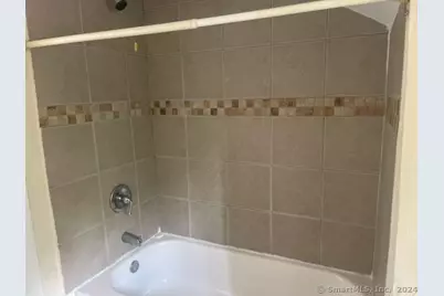 24 Arthur Street, New Haven, CT 06519 - Photo 4