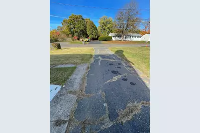 31 Francis Avenue, Enfield, CT 06082 - Photo 38