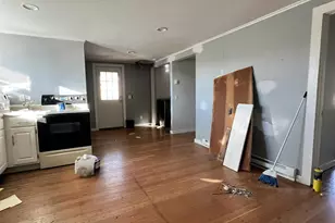 102 Cottage St, Killingly, CT 06239 - Photo 12