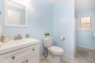 100 Nutmeg Dr, Torrington, CT 06790 - Photo 20